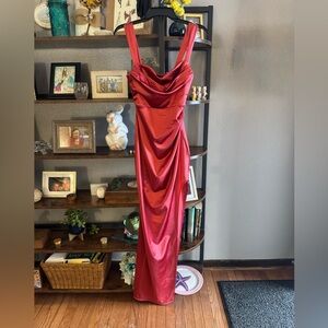 Gorgeous ⭐️⭐️  Coral, formal silky gown.  Size Small.  Dress has a side slit.
